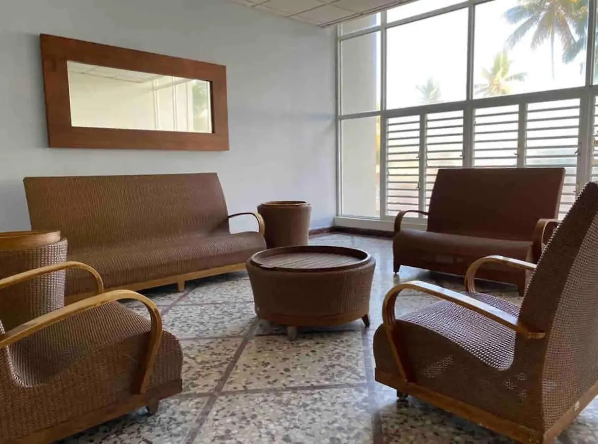 KASA Los Corales Studio for 2 POOL BEACH PARKING San Juan